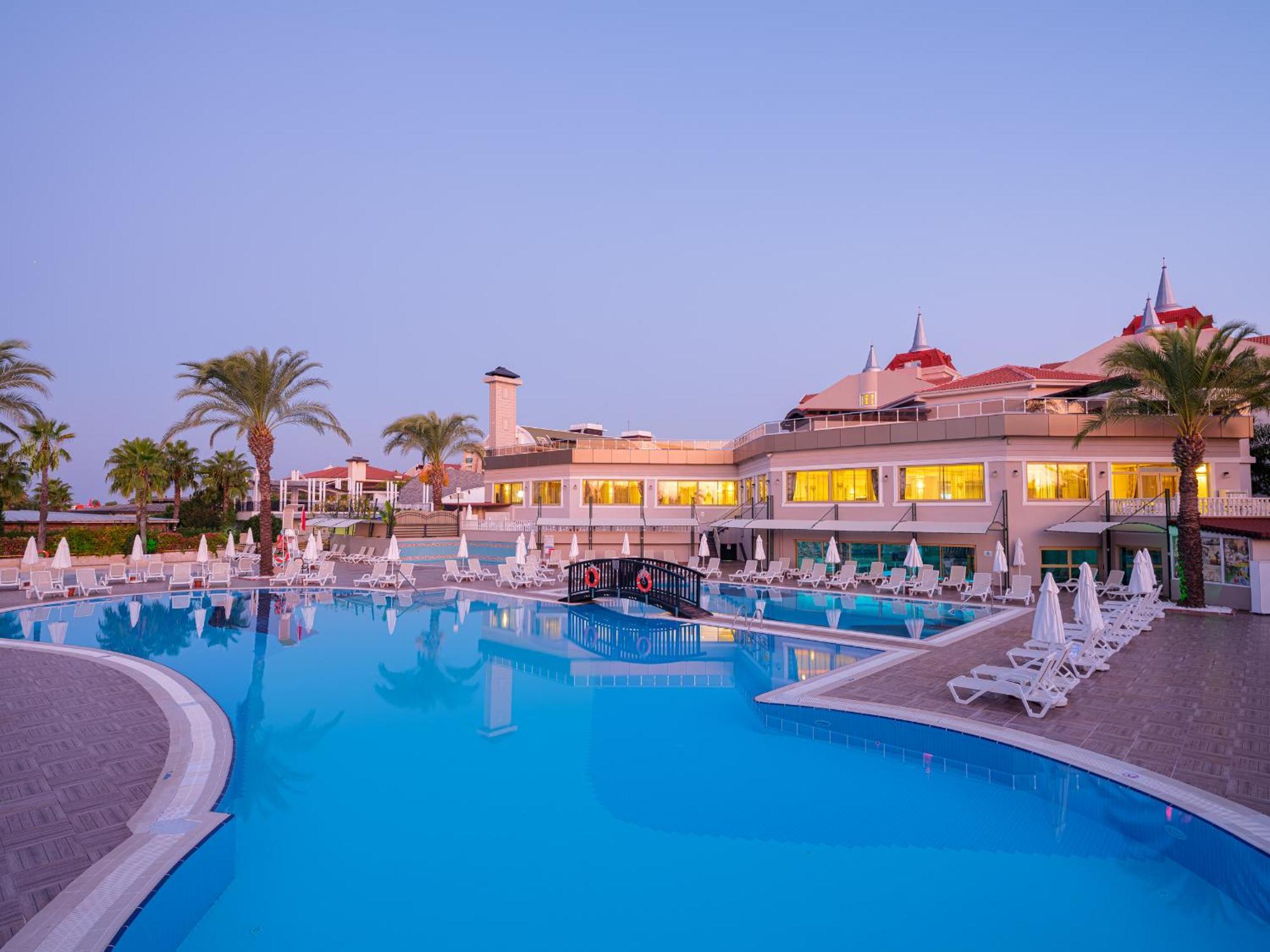 Aydinbey Famous Resort Belek Exteriör bild