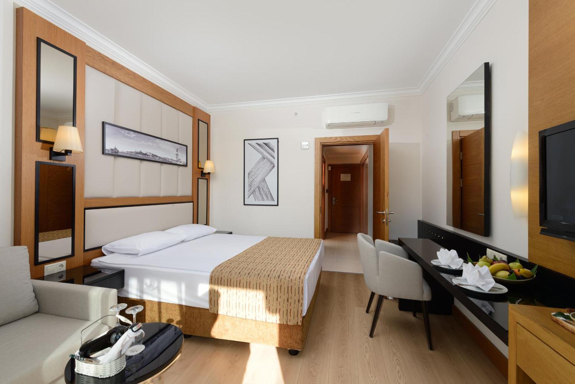 Aydinbey Famous Resort Belek Rum bild